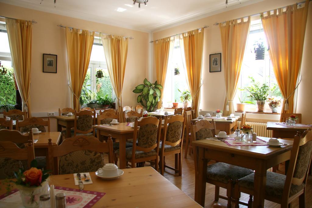 Hotel-Gasthof Eberherr Forstinning Kültér fotó