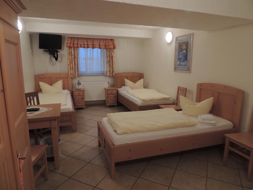 Hotel-Gasthof Eberherr Forstinning Szoba fotó